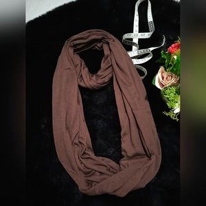 New Round Scarf (Dark Brown)